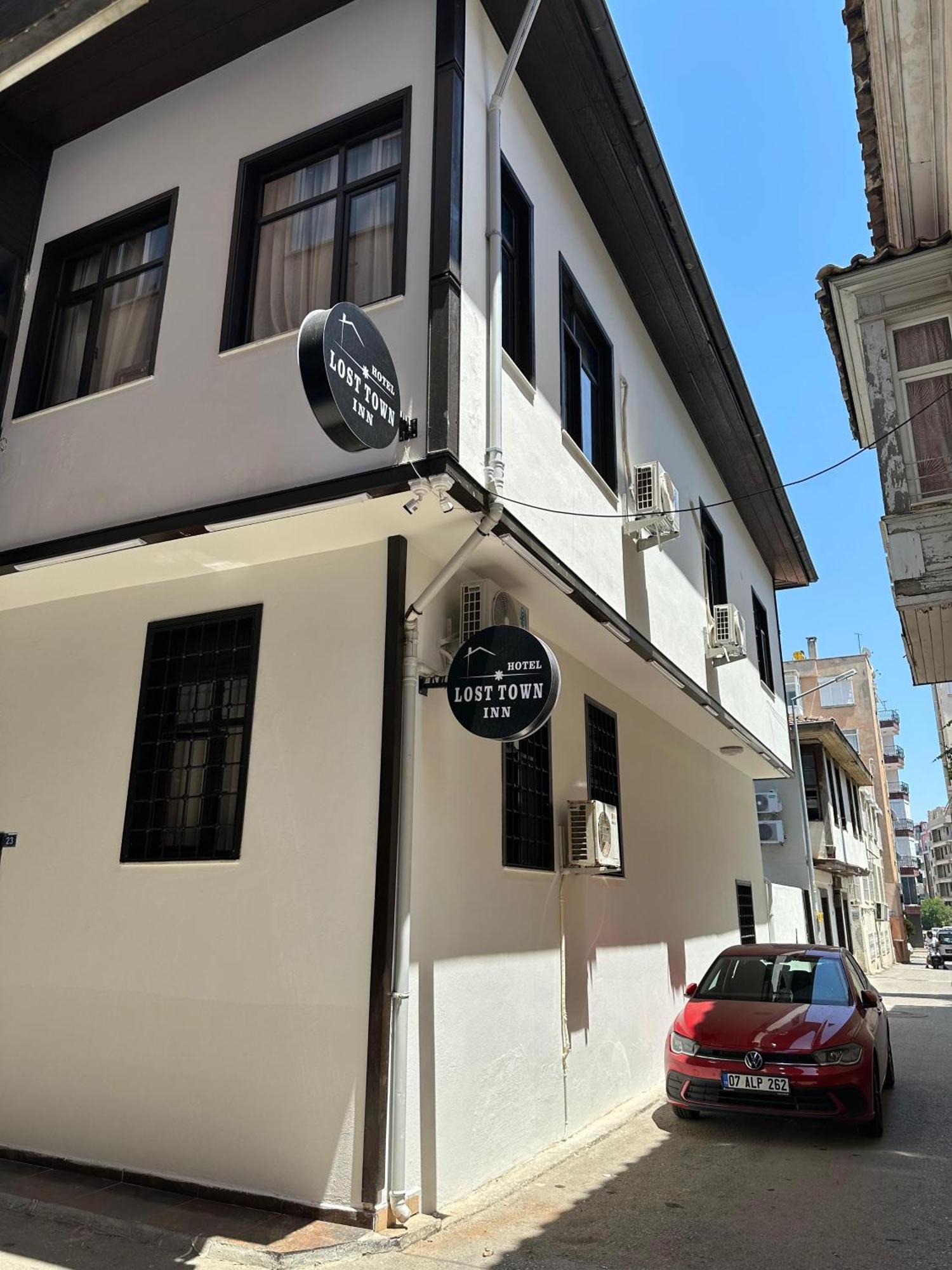 Loost Town Inn Hotel Antalya Exteriör bild
